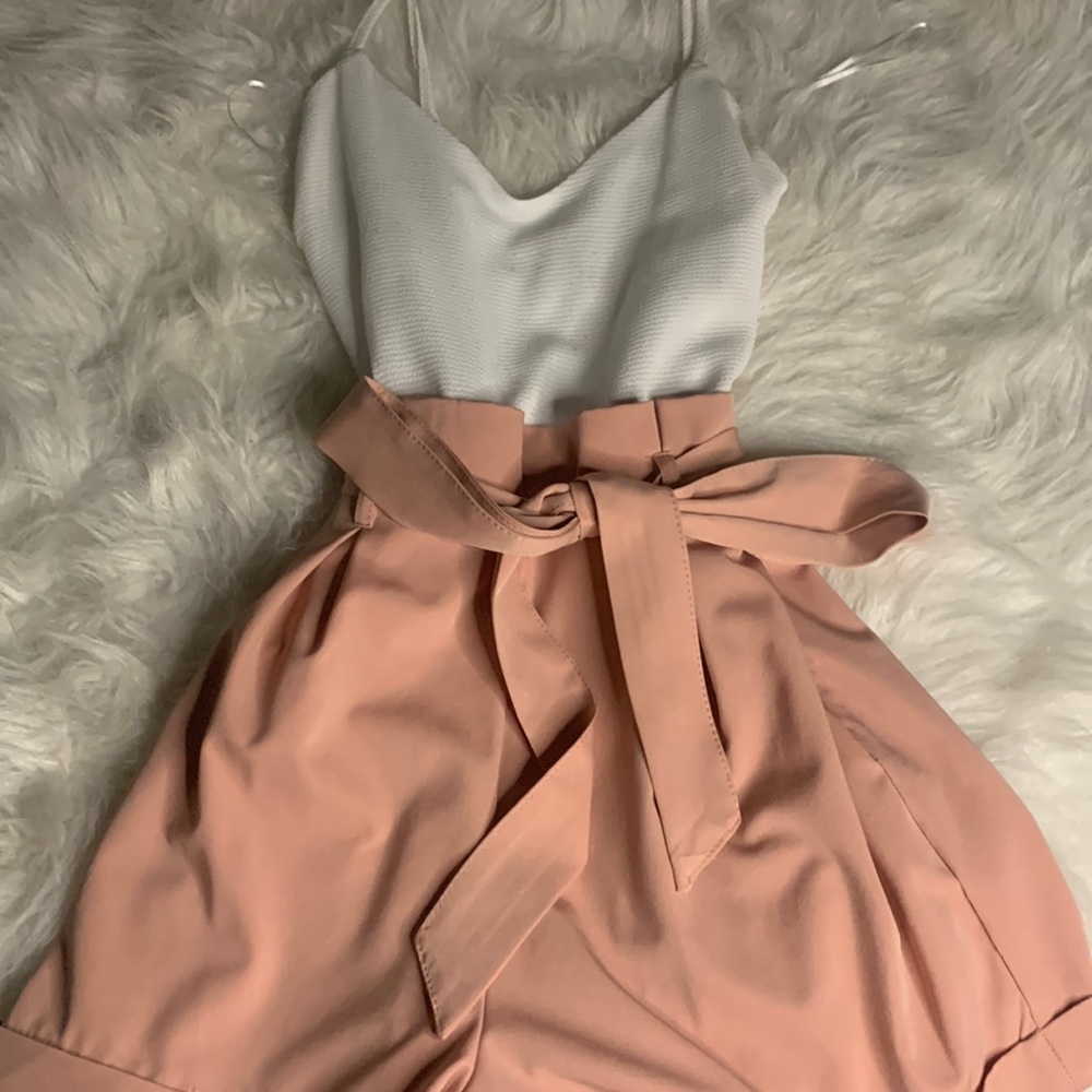 This is a xs romper in women
